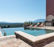 Ruang untuk Umum 3 Elevated Peaceful Villa With Private Heated Pool Jacuzzi and Panoramic Views