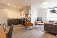 Ruang untuk Umum Luxurious 2-bed Apartment in Solihull - NEC BHX