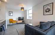 Ruang untuk Umum 7 Luxurious 2-bed Apartment in Solihull - NEC BHX