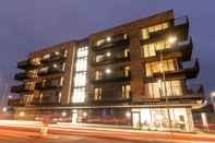 Exterior Seven Living Ashford - 2BR Luxury Apartments