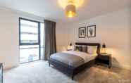 Kamar Tidur 2 Seven Living Ashford - 2BR Luxury Apartments