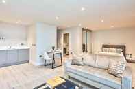 Ruang Umum Seven Living Bracknell - Luxurious Chic Studio Apartments