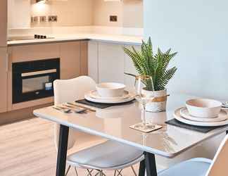 ห้องนอน 2 Seven Living Bracknell - Luxurious Chic Studio Apartments