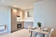 Bedroom Seven Living Bracknell - Luxurious Chic Studio Apartments