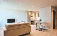 Common Space 6 Seven Living Bracknell - Luxurious Chic Studio Apartments