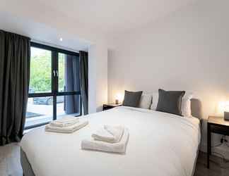 Bedroom 2 Seven Living Residences Solihull - 1 Bed Apartment Close to NEC and BHX