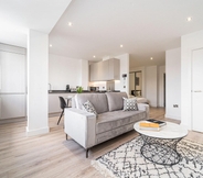 Common Space 4 Seven Living Residences Solihull - Modern Studios Close to NEC and BHX