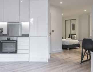 Bedroom 2 Seven Living Residences Solihull - Modern Studios Close to NEC and BHX