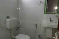 Phòng tắm bên trong Goroomgo Madhu Vatika Patna