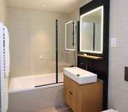 In-room Bathroom 4 Minthis Resort