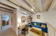 Ruang untuk Umum 5 Casa Monzon - Perfect Location, Bright and Sunny Interior