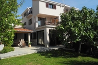 Exterior Apartment Damir 2 2 pax