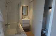 In-room Bathroom 7 Albatros 12p in Oosterhout