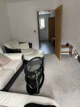 Kamar Tidur 4 Captivating 2-bed House in Wolverhampton