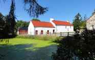 Bangunan 2 Beautiful Grade 2 Welsh Longhouse With Rural Views