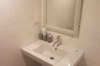 In-room Bathroom Star Ximen