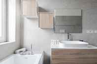 In-room Bathroom De Cristoforis 12 B - Apartment Milan