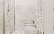 In-room Bathroom 5 Mi-brgz1a3 Bergonzoli Place - Bilo A - Dante