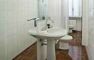 In-room Bathroom 5 Mi-blig26a4 - Bligny 26