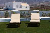 Kolam Renang Kyklos luxury Villas with private pool