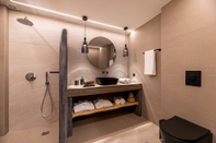 In-room Bathroom Neoma Luxury Suites