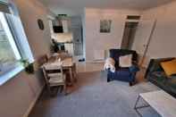 Common Space 360 Serviced Accommodations - Canal Side Retreat - 2 Bedroom Apartment