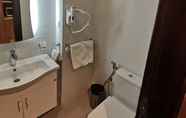 In-room Bathroom 3 Sedra Compound - Hotel Apartment