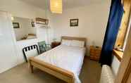 Kamar Tidur 5 The Decca Self-catering Cottages