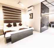 Kamar Tidur 4 Neermala Residency