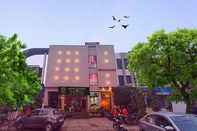 Bangunan Hotel Mahesh by ShriGo Hotels