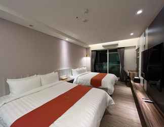 Kamar Tidur 2 Bentley Hotel