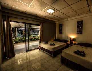 Bedroom 2 Asia Blue - Beach Hostel Hacienda - Standard Double or Twin Room