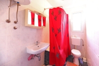 In-room Bathroom Apartments Melita