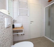 Toilet Kamar 7 Pool Villa Little Heaven