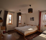 Kamar Tidur 7 B&B Villa Sumrak