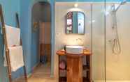 In-room Bathroom 5 Villa Gunung Paradise Retreat