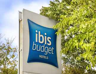 Exterior 2 ibis budget Manchester Airport