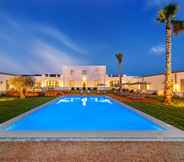 Swimming Pool 2 Baglio Custera Hotel & Restaurant