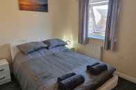 ห้องนอน Impeccable Beachfront 2-bed Cottage in St Bees