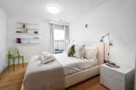 Bedroom Two Bedroom Flat With Balcony in Central Wimbledon by Underthedoormat