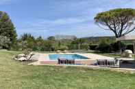 Swimming Pool La Parenthèse Saint Donat