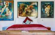 Kamar Tidur 6 Besharat Gallery & Museum