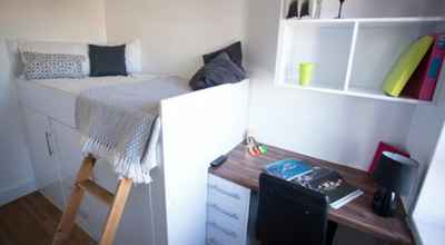 Bedroom 4 Trendy Rooms for STUDENTS SOUTHWARK PARK