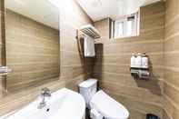 In-room Bathroom Cheonho Yeon