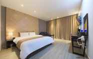 Kamar Tidur 3 Dobong The Day Hotel