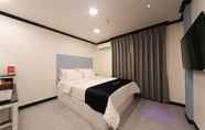 Bedroom 6 Busan Dongnae Dreams