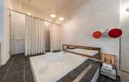 Toilet Kamar 7 Cheonho Hotel August