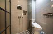 Toilet Kamar 3 Busan Sasang Sorgente Business Hotel