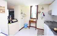 In-room Bathroom 2 Amazing Aparment Lake Front 1 bed in Acquaseria