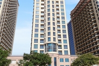 Exterior St-Lago Vista Tower-1412 by bnbme homes